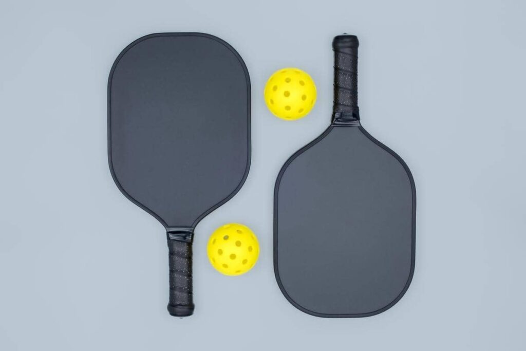 how-to-choose-a-pickleball-paddle